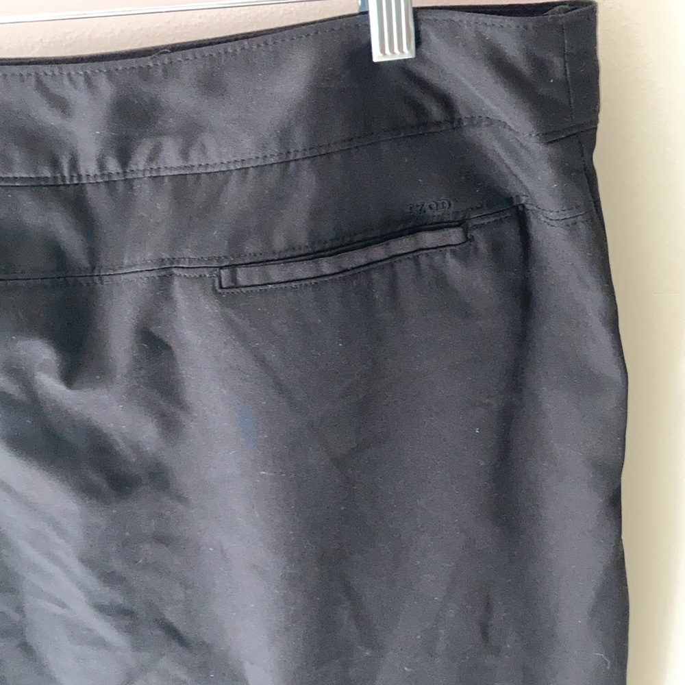Izod XFG Black Stretch Ladies Sz 10 Golf Skirt - Picture 4 of 8